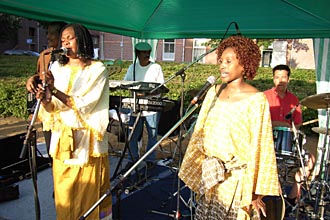 Baa Dala  in het Afrika Festival