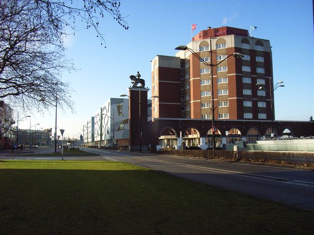 uitzicht  vanuit stationshal 